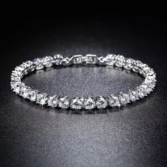 4-5mm Silver Full Drill Tennis Crystals Bracelet - Picture 6 of 16